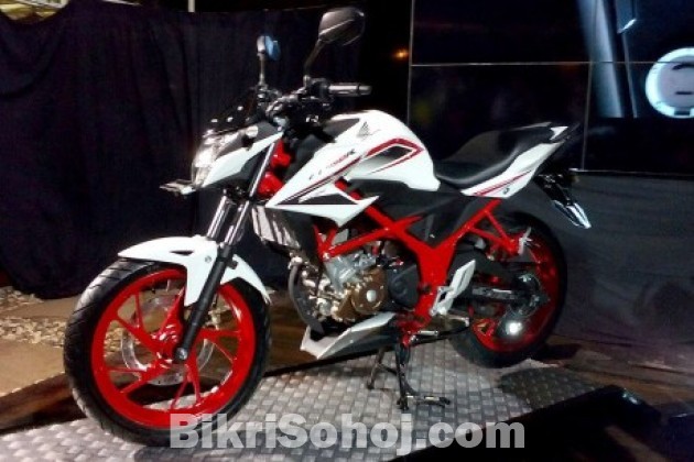 Honda CB150r StreetFire